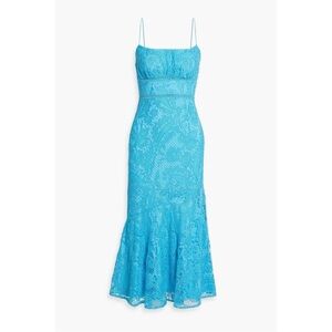 🆕 Monique Lhuillier Lace Midi Desss